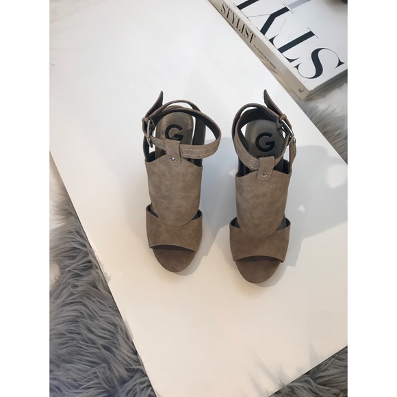 Sexy Spring Heels - Picture 3 of 5